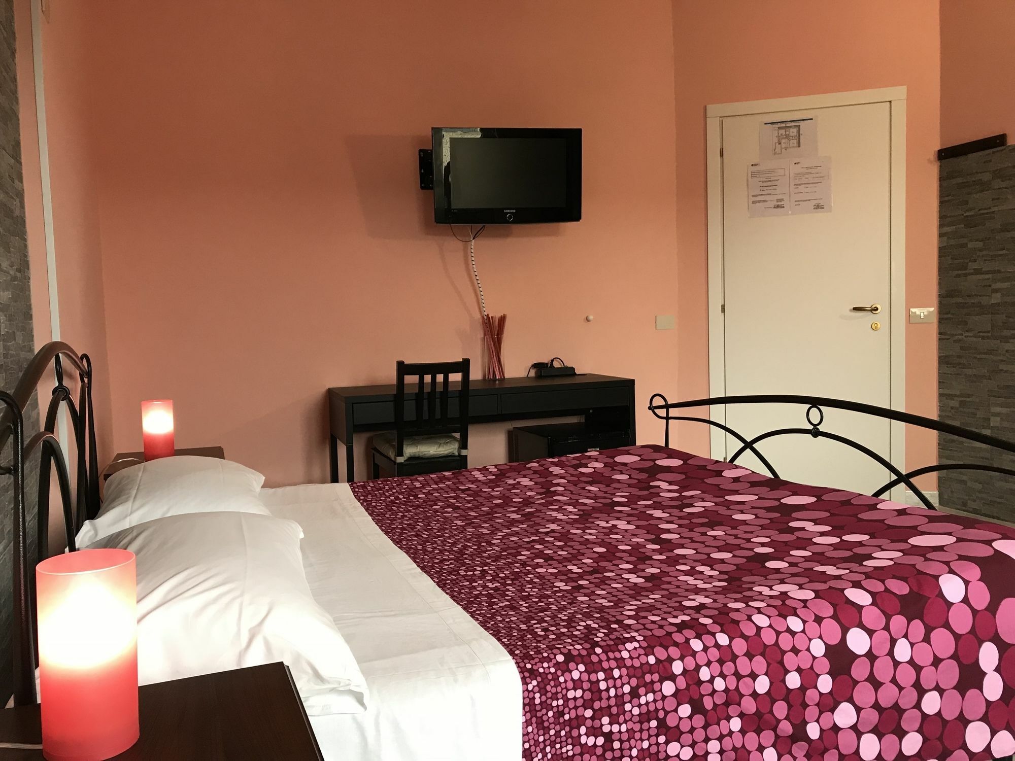 Guest House Il Faraone Fiumicino Exterior photo